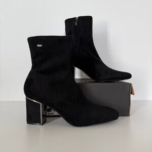 NIB • DKNY Women's Cavale Stretch Booties Size: 9